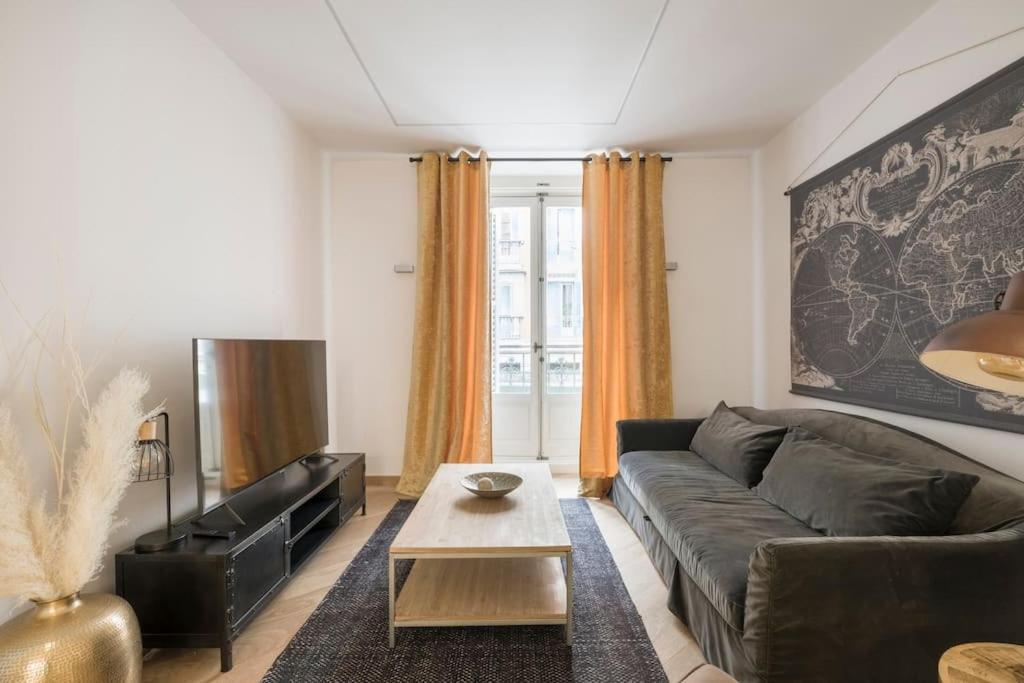 Lujoso Apartamento Cerca De Plaza Mayor Madrid Dış mekan fotoğraf
